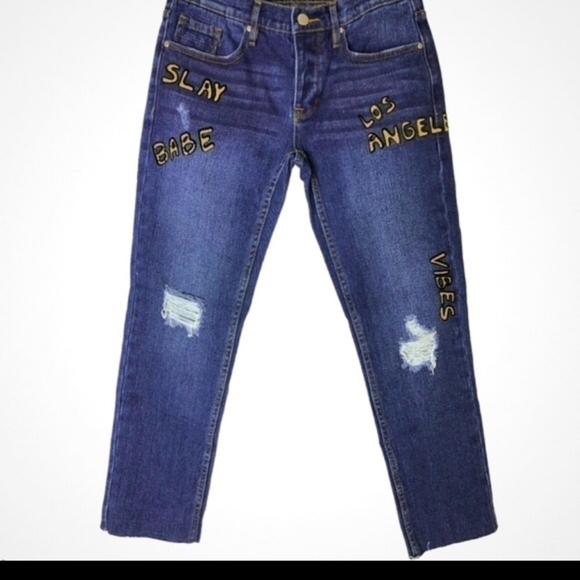 Kendall & Kylie Slay Babe Boyfriend Fit Dark Wash Distressed Jeans NWT - Picture 1 of 9